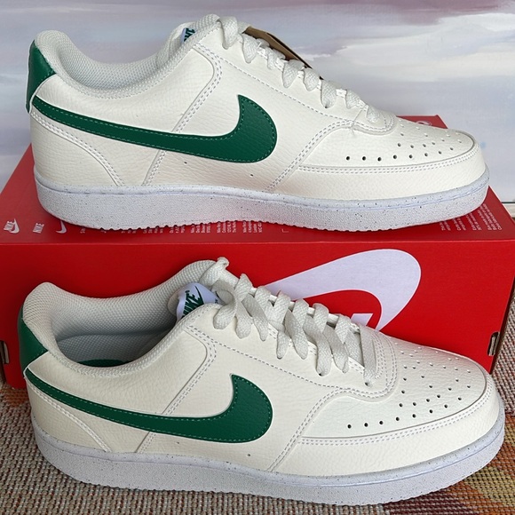 Nike WMNS Court Vision Low Next
Nature
Sail/White/Malachite
Shoes
FQ8892-133 - Picture 2 of 16